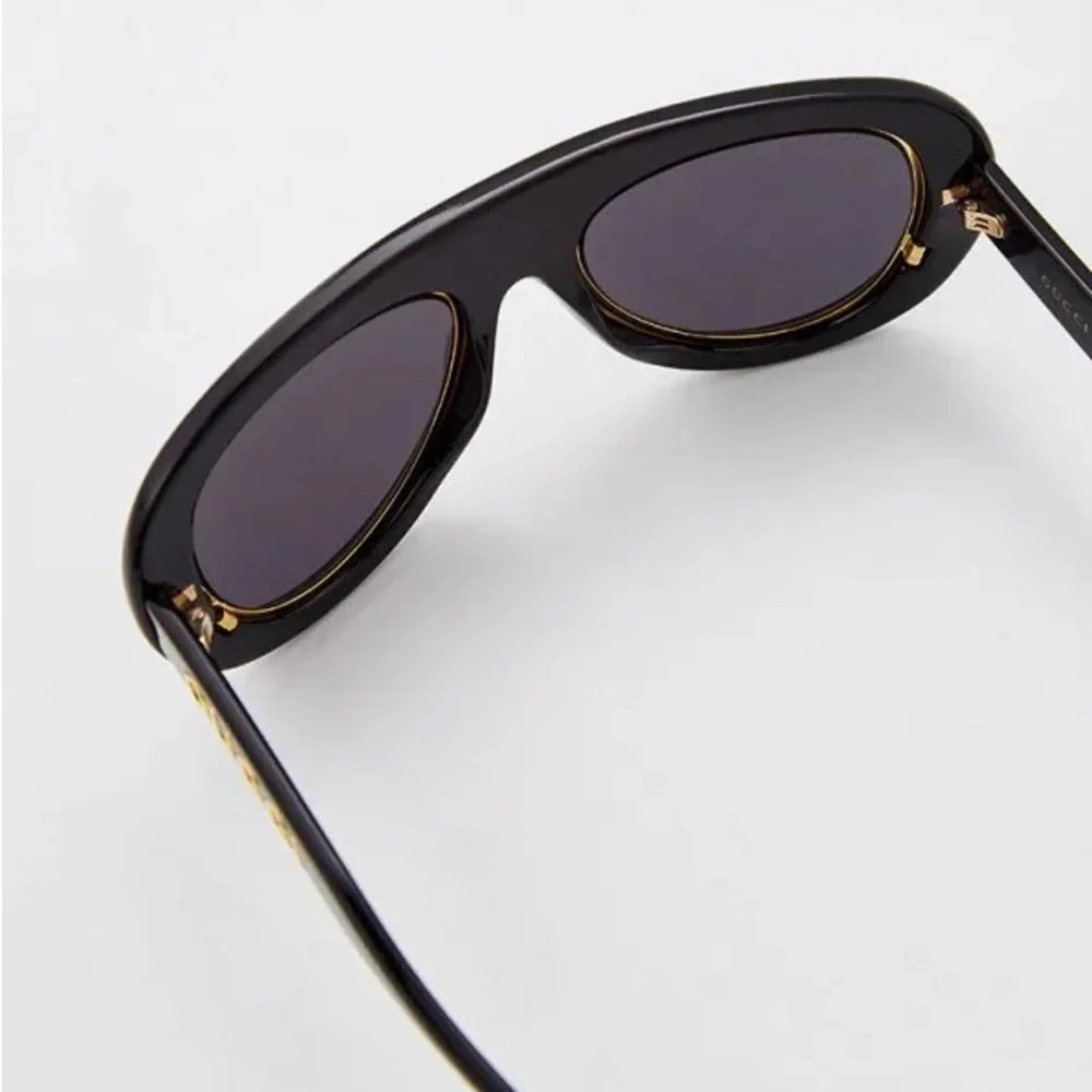 New Authentic GUCCI GG1152S 001 Sunglasses are the perfect choice for Man.